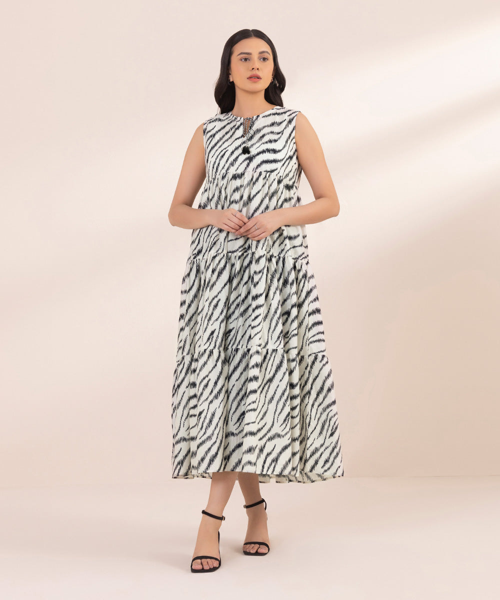 Women's Pret Textured Lawn Printed Multicolored Tier Dress