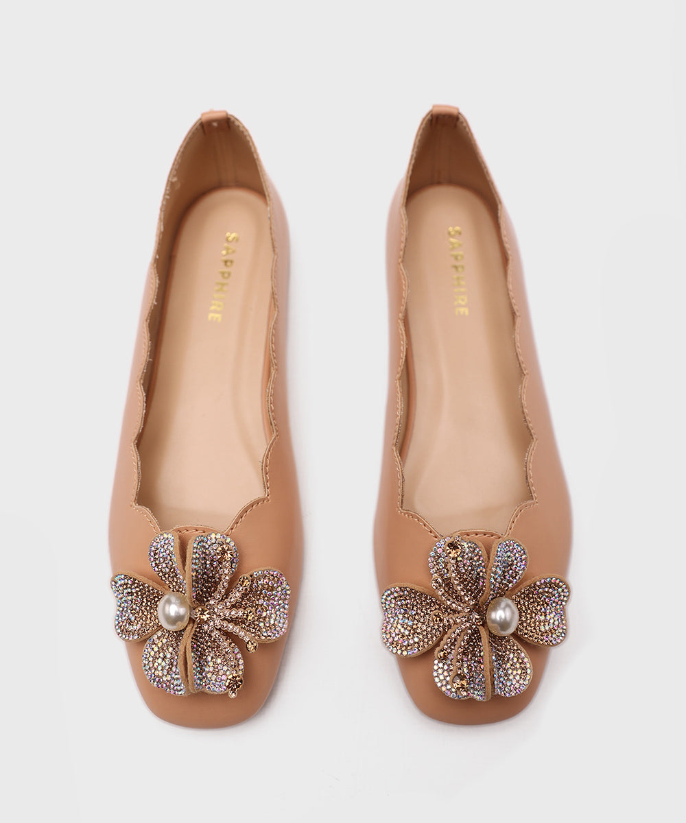 Women's Beige Flats