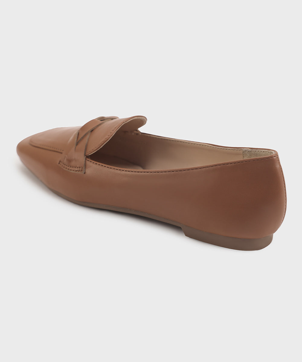 Women's tan Loafers