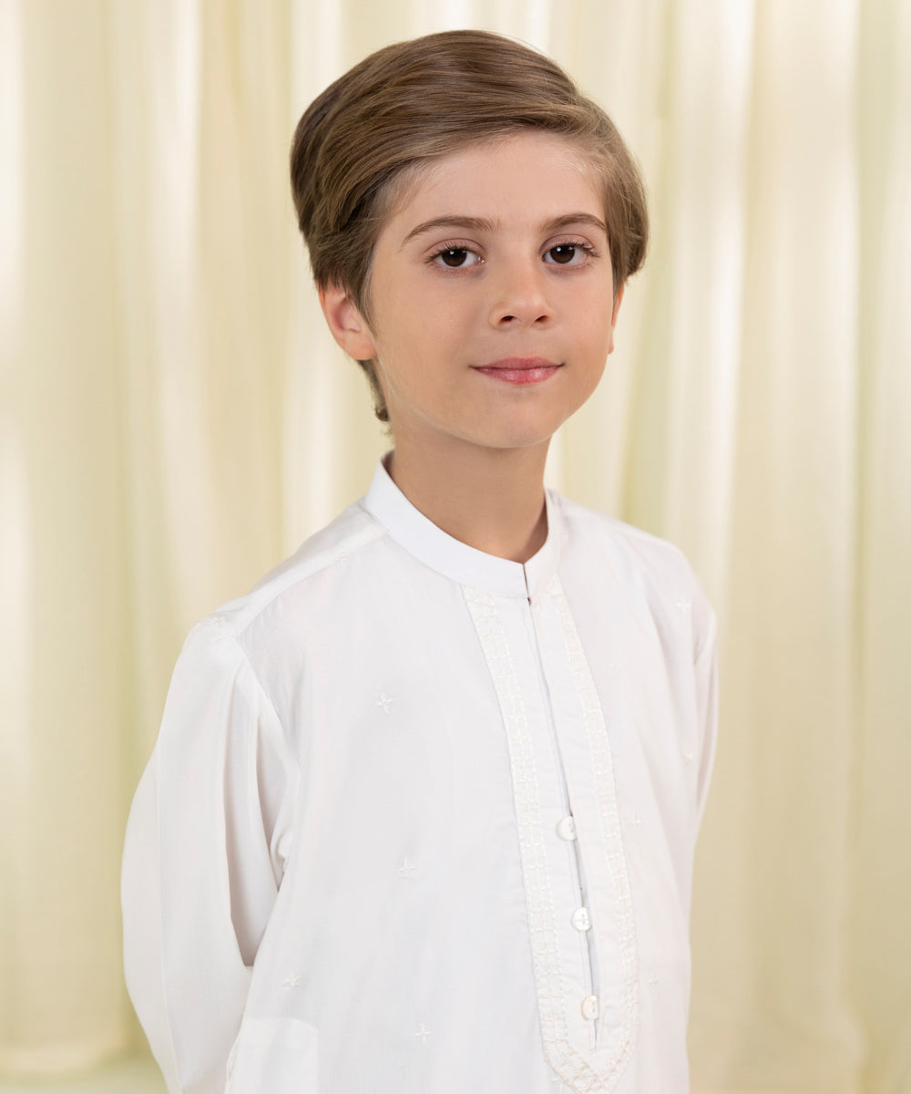 Boys Off White Embroidered Dobby Kurta