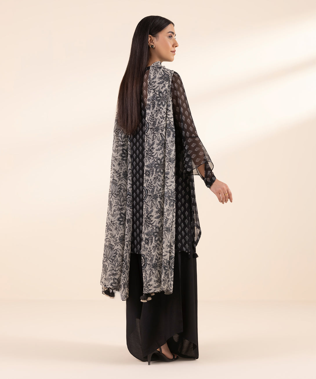 Women's Unstitched Chiffon Printed Black 3 Piece Suit
