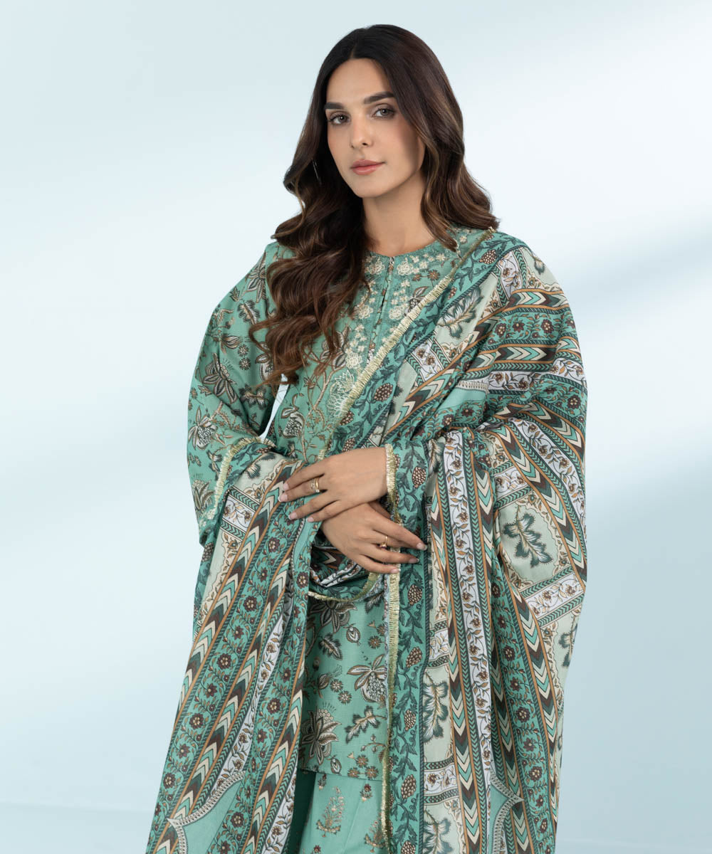 3 Piece - Embroidered Zari Lawn Suit