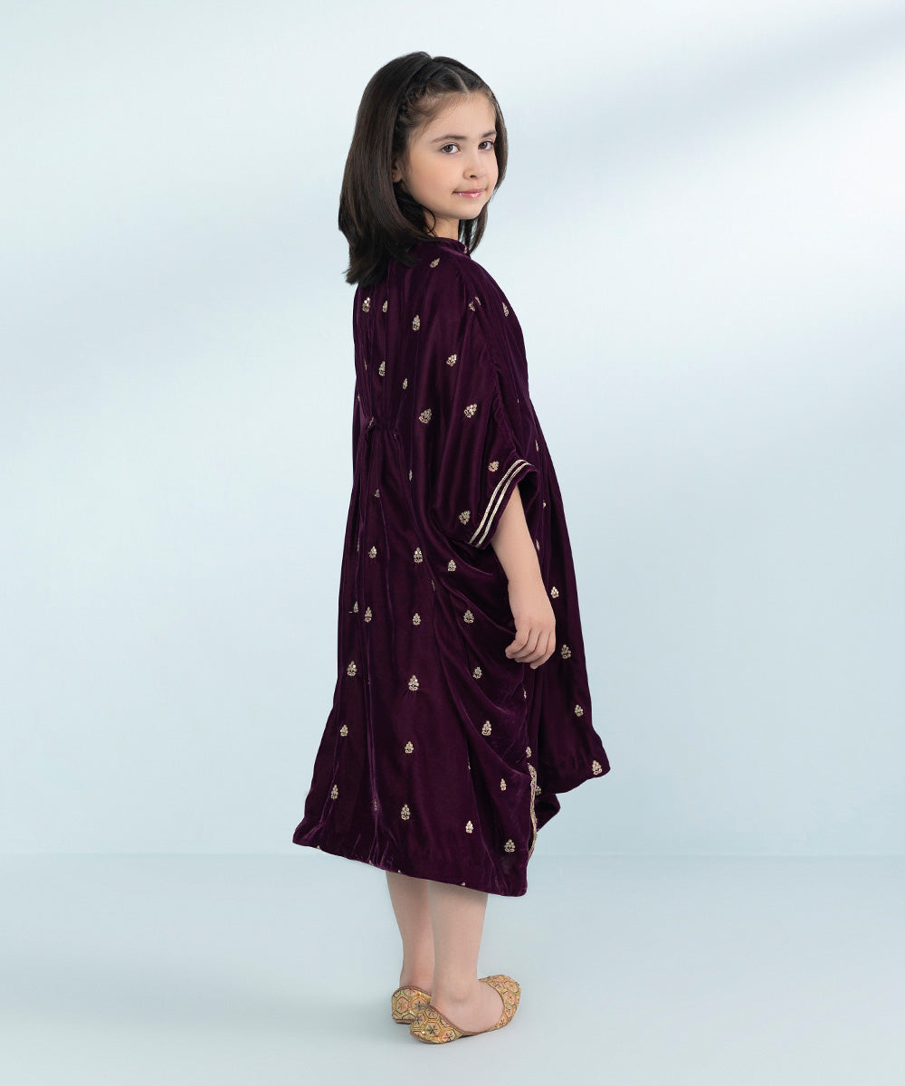 Girls Dyed Embroidered Velvet Kaftan in Purple