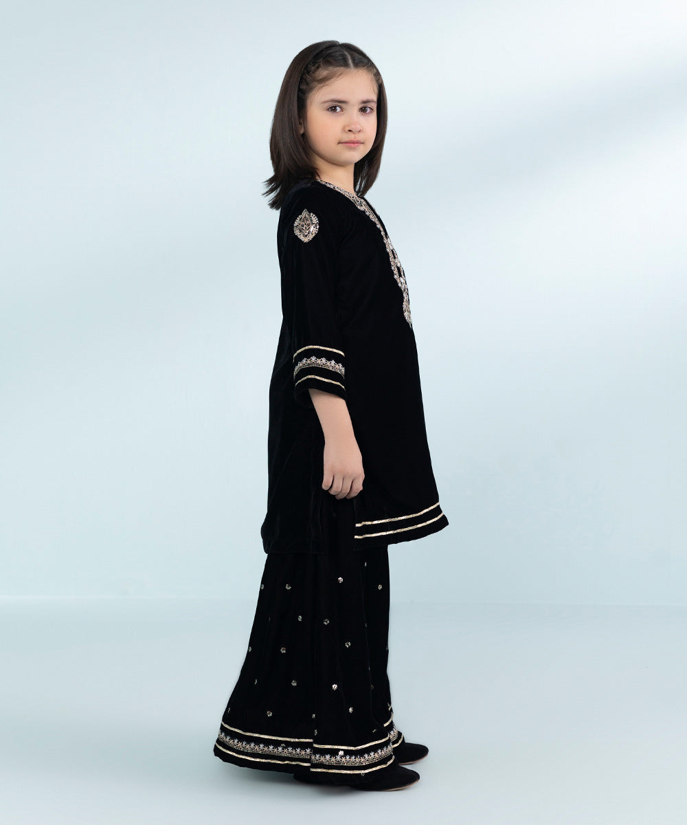 Girls 2 Piece Dyed Embroidered Velvet Suit in Black 