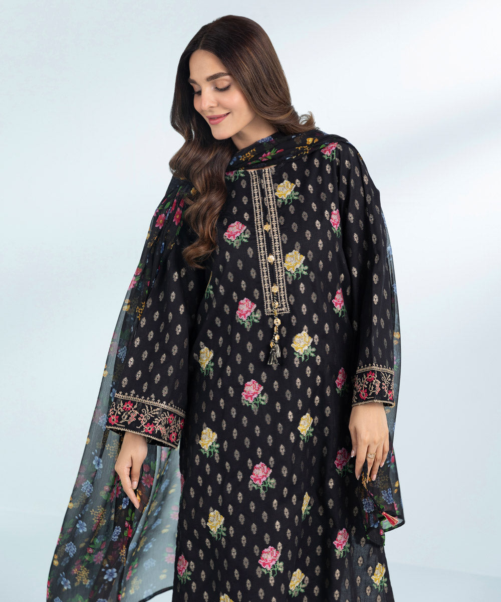 Women's 3 Piece Dyed Embroidered Jacquard Suit in Black 