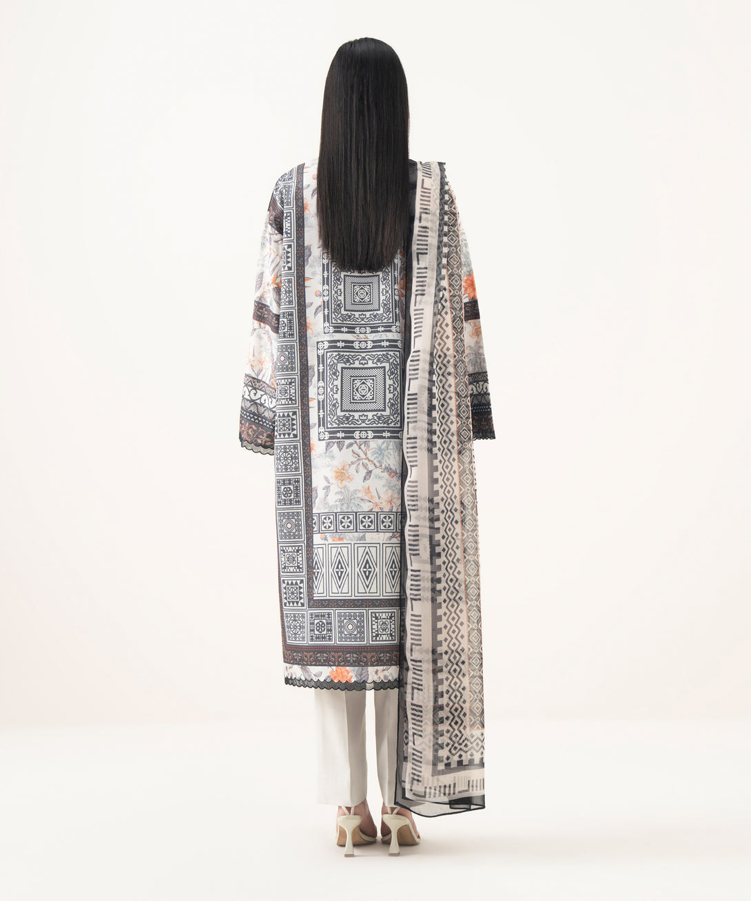 Women's Unstitched Lawn Printed Multi 3 Piece Suit