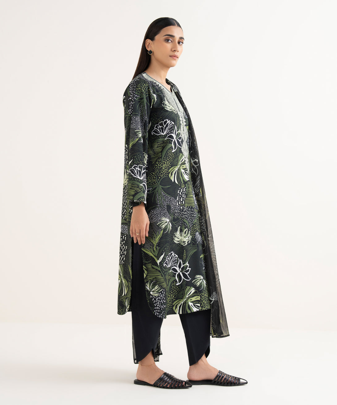 Women's Unstitched Lawn Embroidered Multi 3 Piece Suit