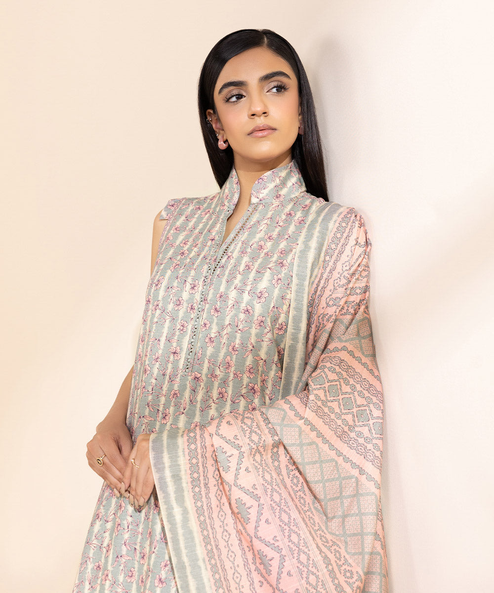 Women's Unstitched Light Khaddar Printed Grey 3 Piece Suit