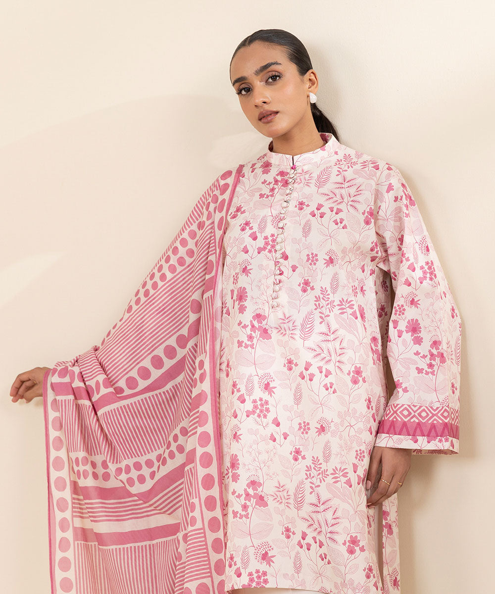 Women's Unstitched Lawn Pink Printed 3 Piece Suit