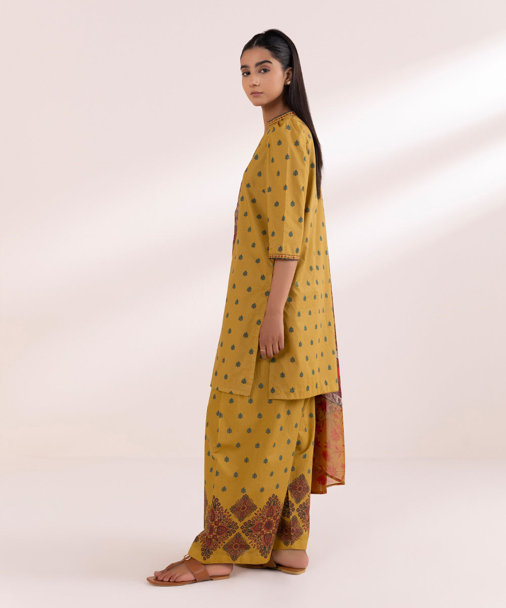 Women's Unstitched Lawn Yellow Printed 3 Piece Suit