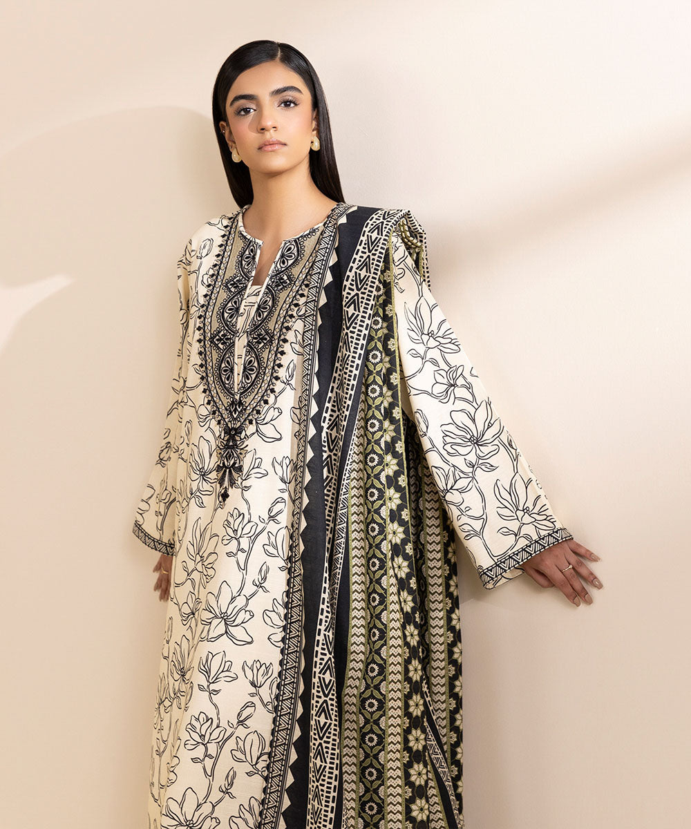 Women's Unstitched Light Khaddar Embroidered White 2 Piece Suit