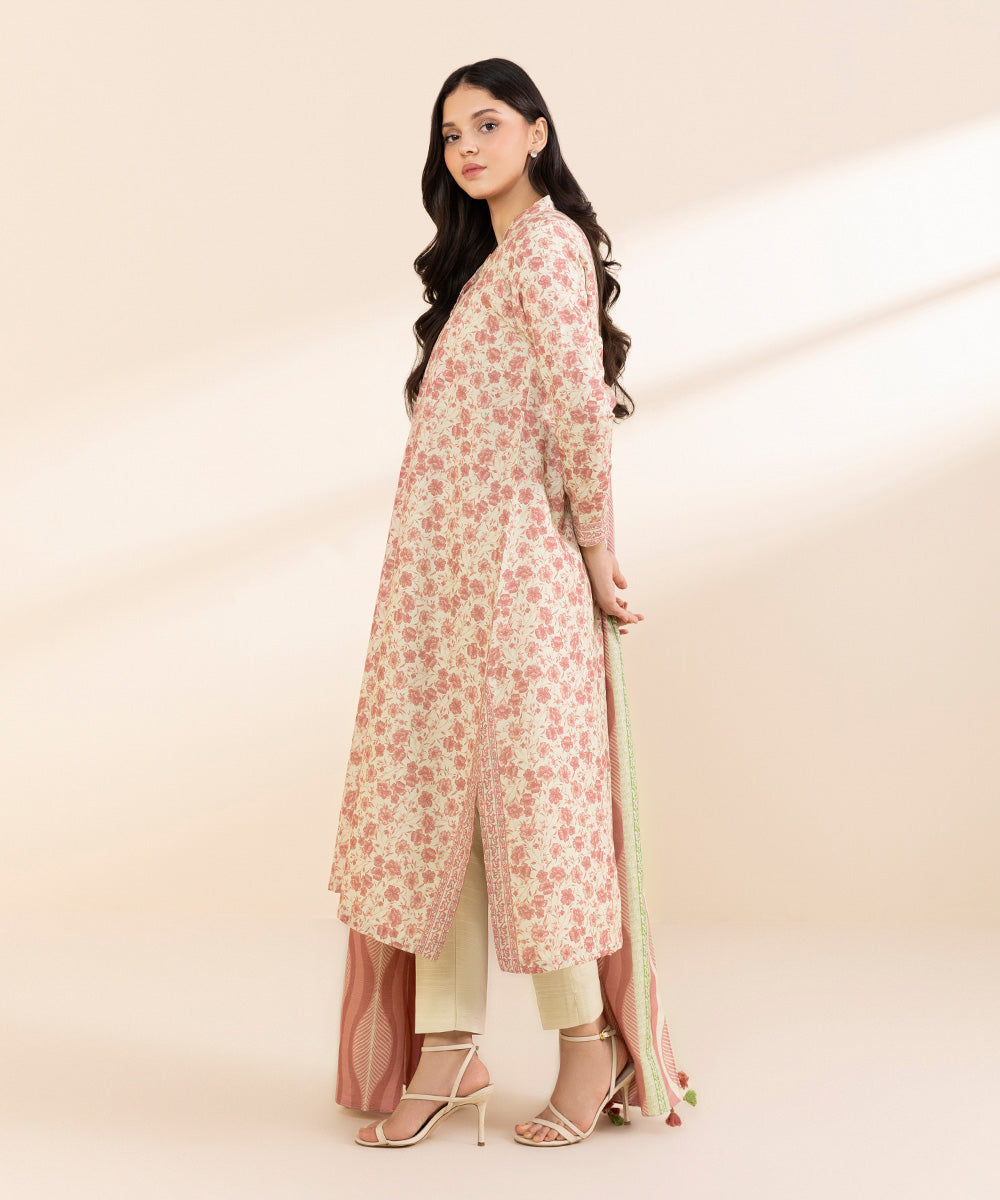 Women's Unstitched Light Khaddar Printed Pink 2 Piece Suit