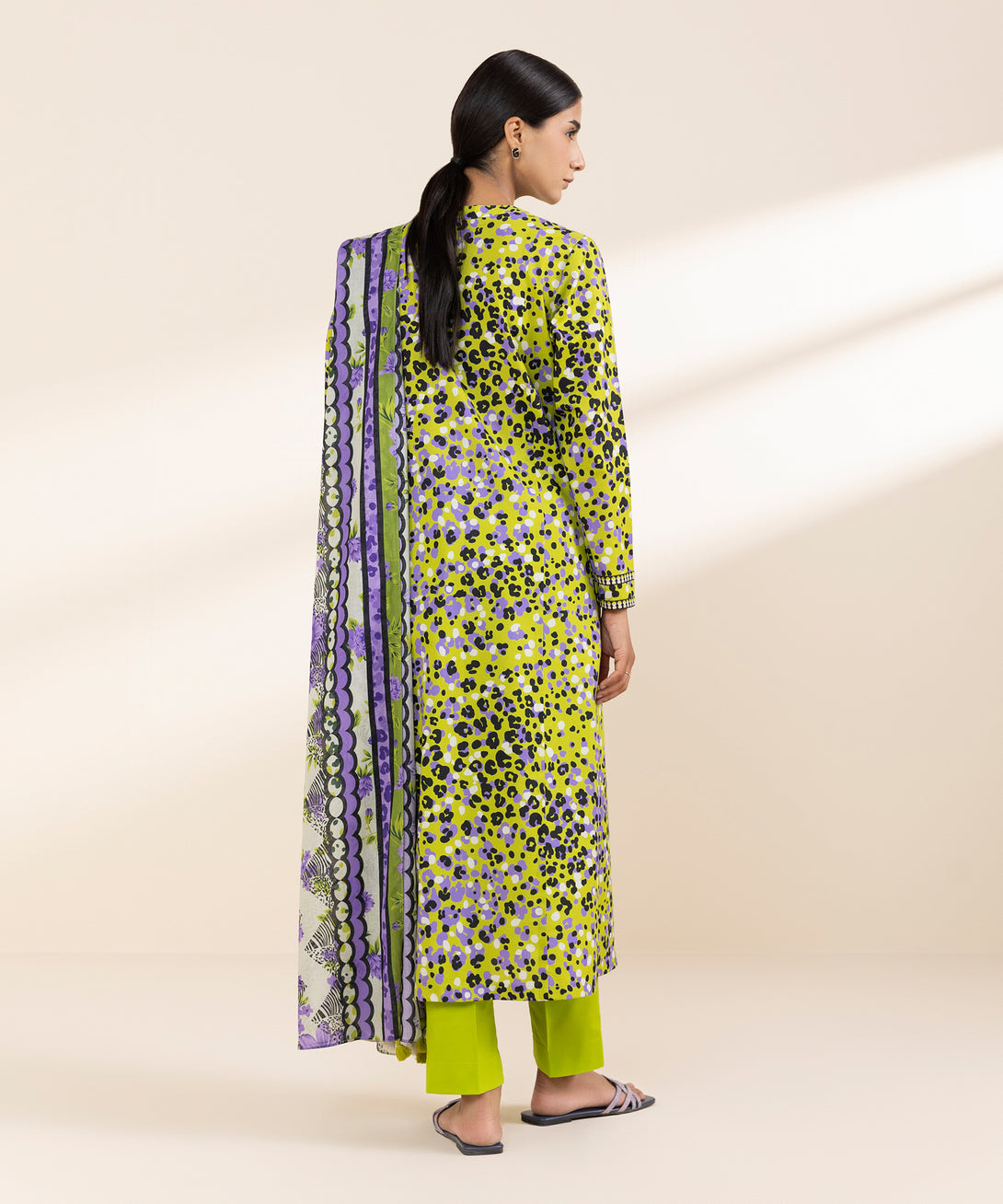 Women's Unstitched Lawn Printed Multi 2 Piece Suit