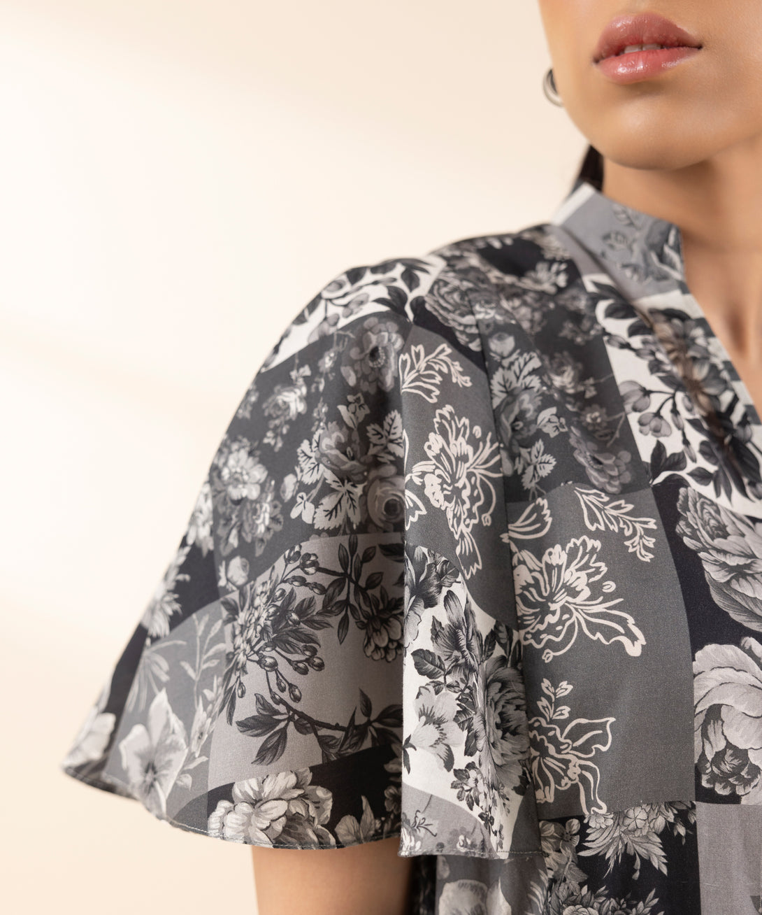 Women's Unstitched Lawn Printed Grey 2 Piece Suit