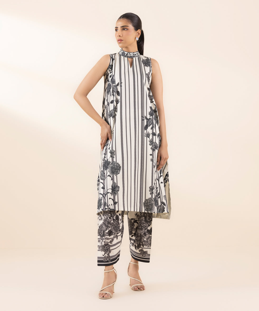 Women's Unstitched Lawn Printed Multi 2 Piece Suit