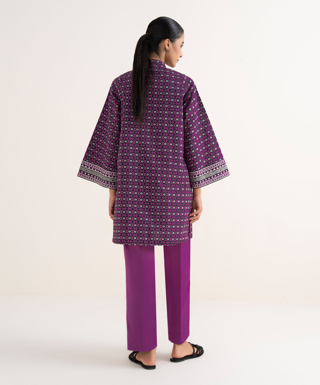 Women's Unstitched Light Khaddar Printed Magenta Two Piece Suit