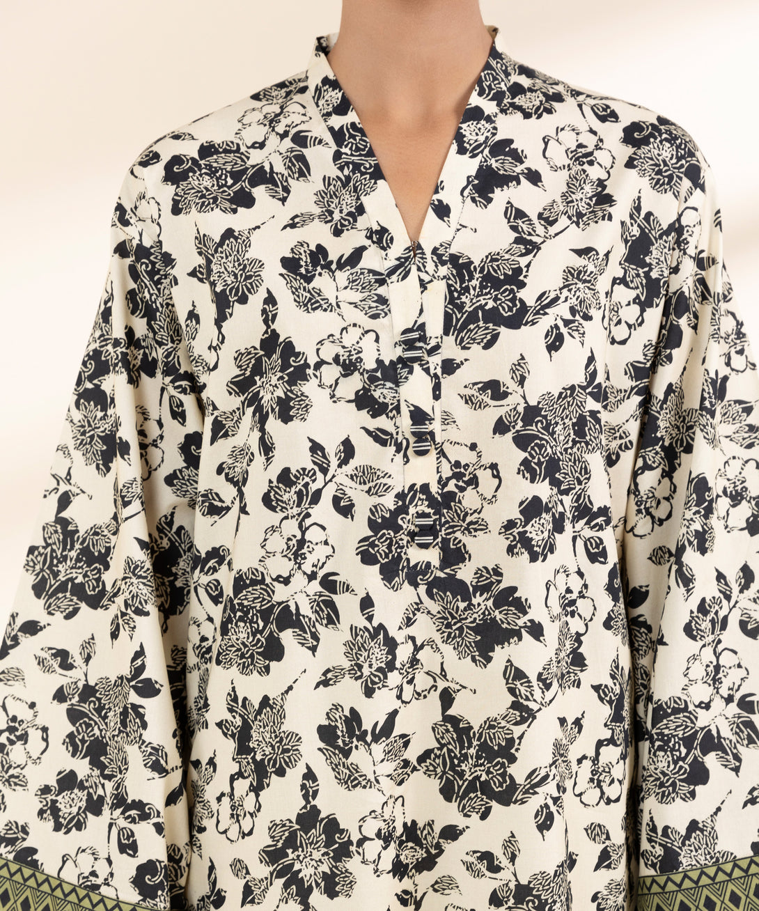Women's Unstitched Lawn Printed Multi 2 Piece Suit