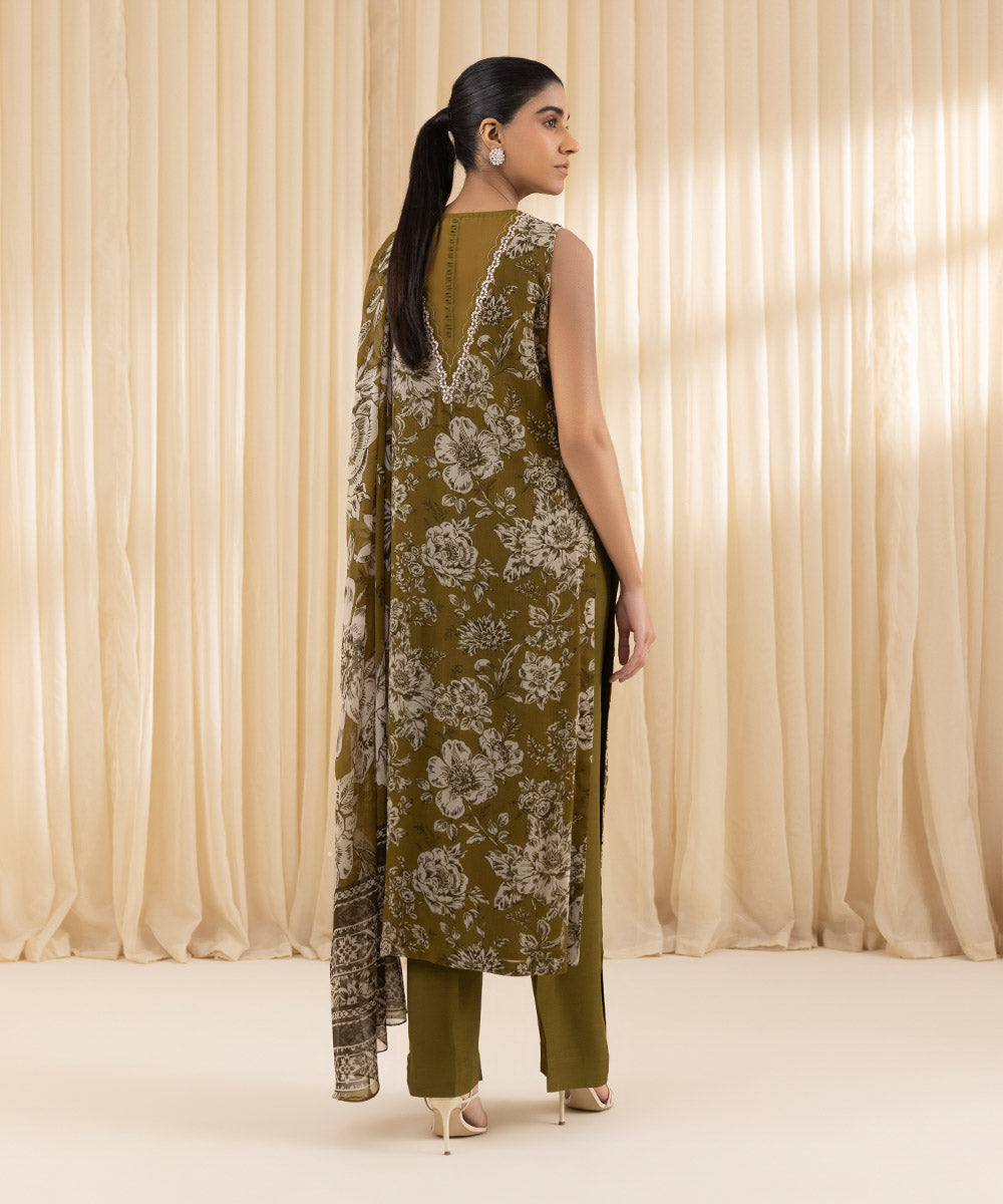 Unstitched Women's Embroidered Blended Chiffon Green Three Piece Suit