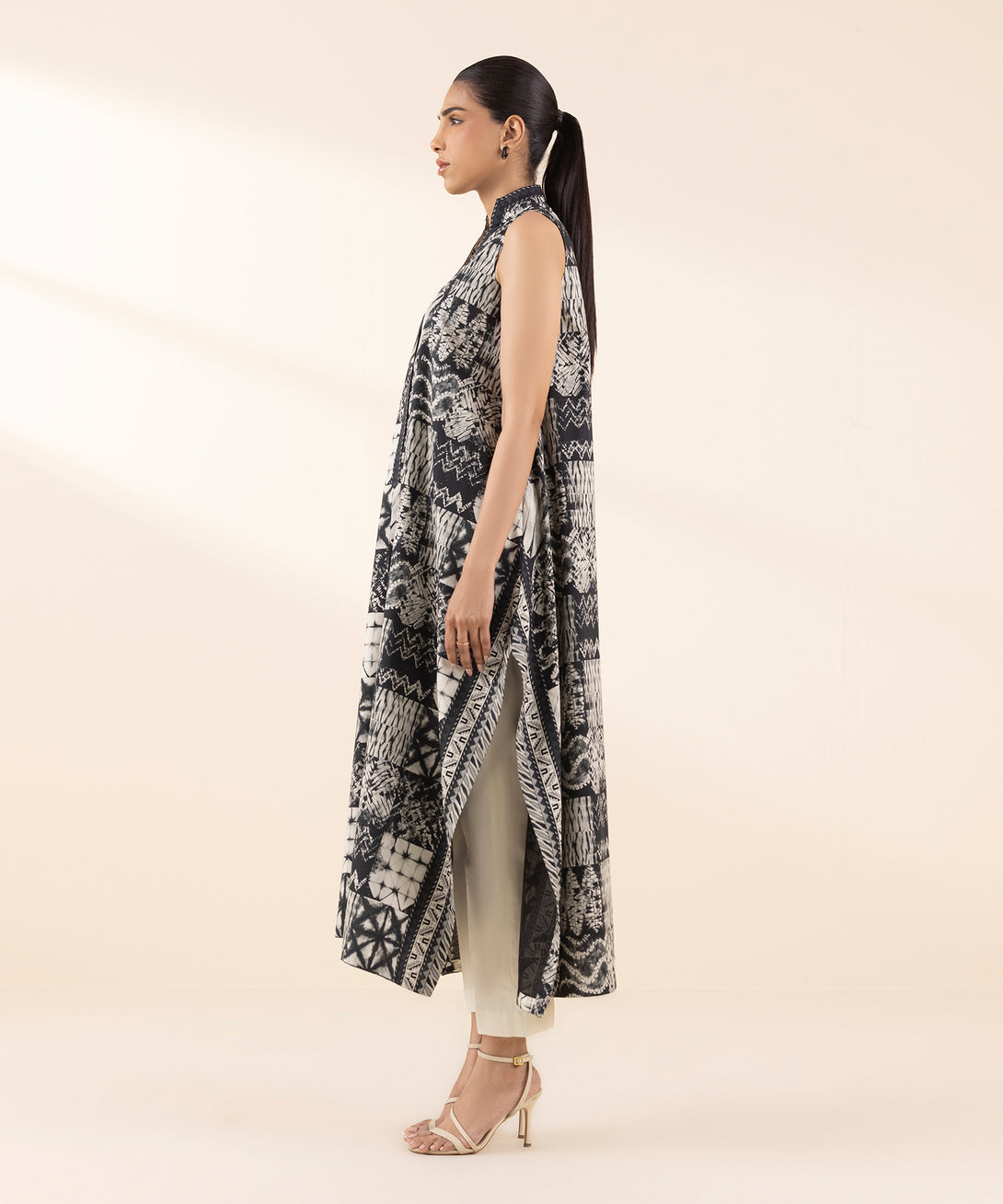 Women's Unstitched Lawn Printed Black 3 Piece Suit