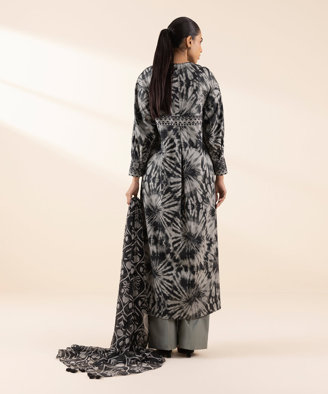 Women's Unstitched Lawn Printed Grey 3 Piece Suit