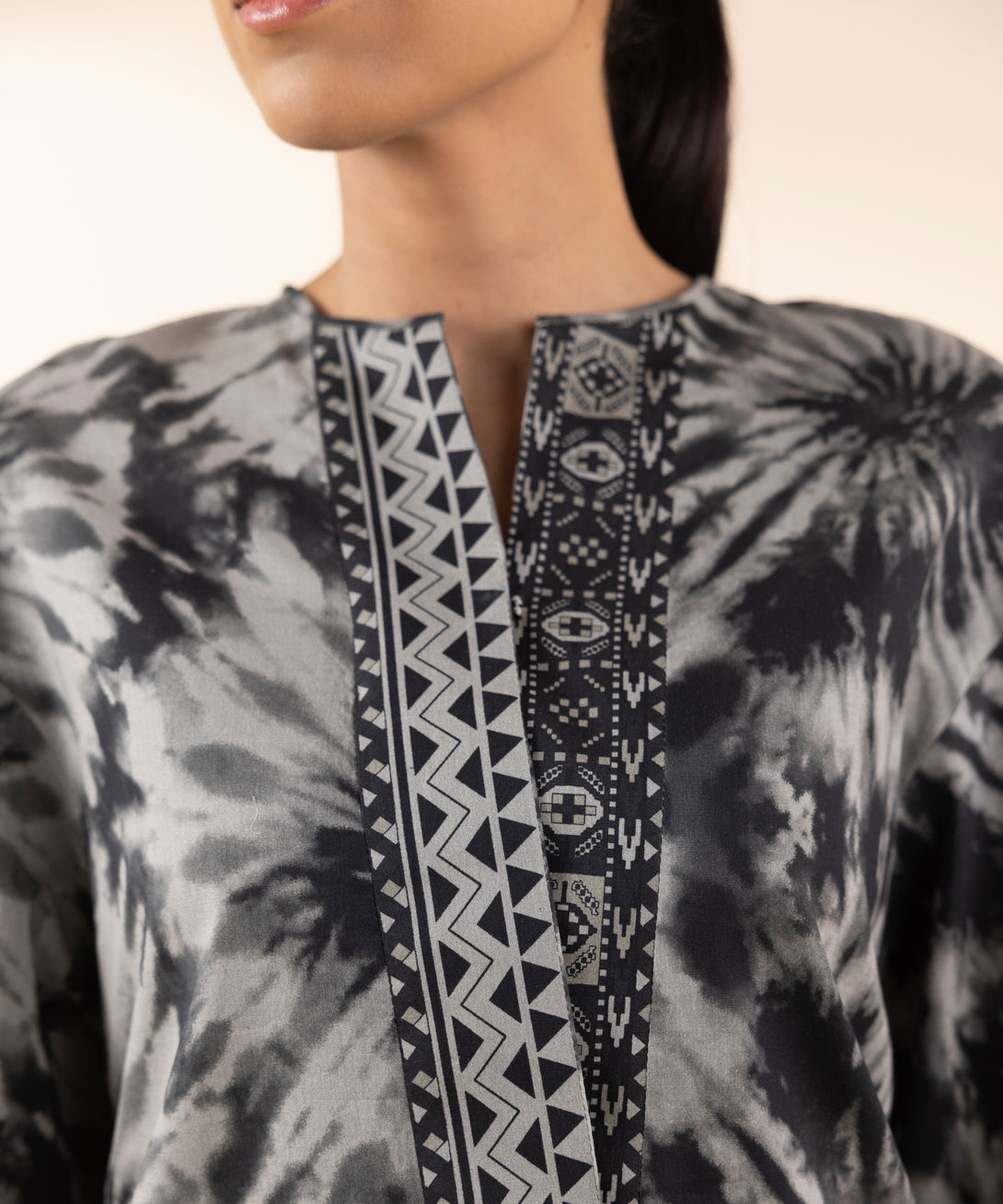 Women's Unstitched Lawn Printed Grey 3 Piece Suit
