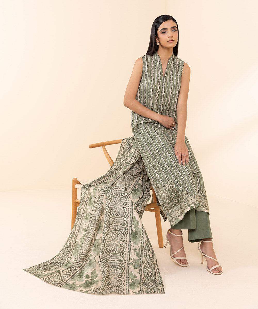 Women's Unstitched Cambric Embroidered Green 3 Piece Suit