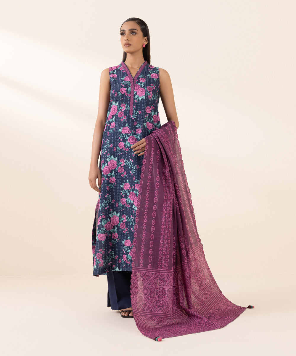 3 Piece - Printed Khaddar Suit