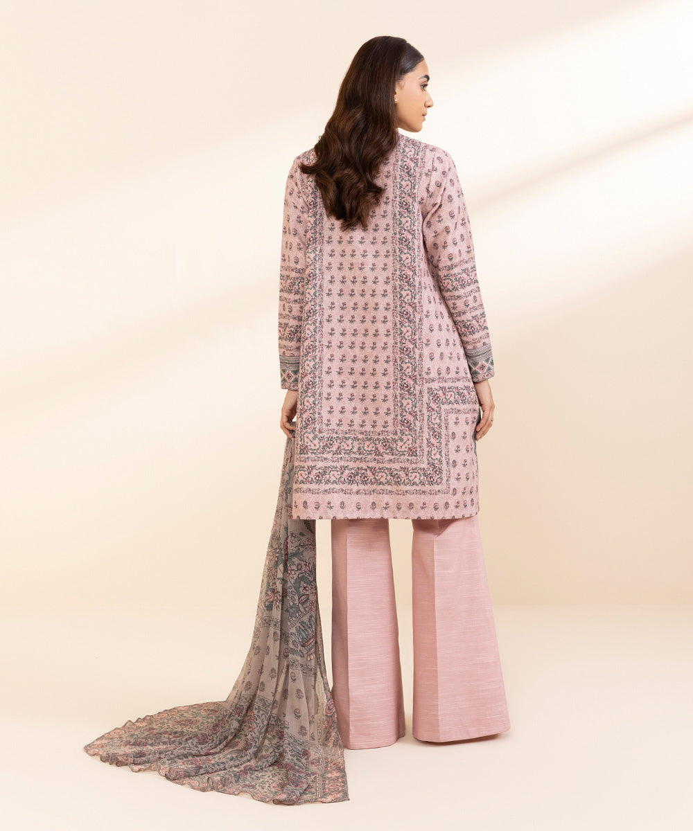 Women's Unstitched Khaddar Printed Pink 3 Piece Suit