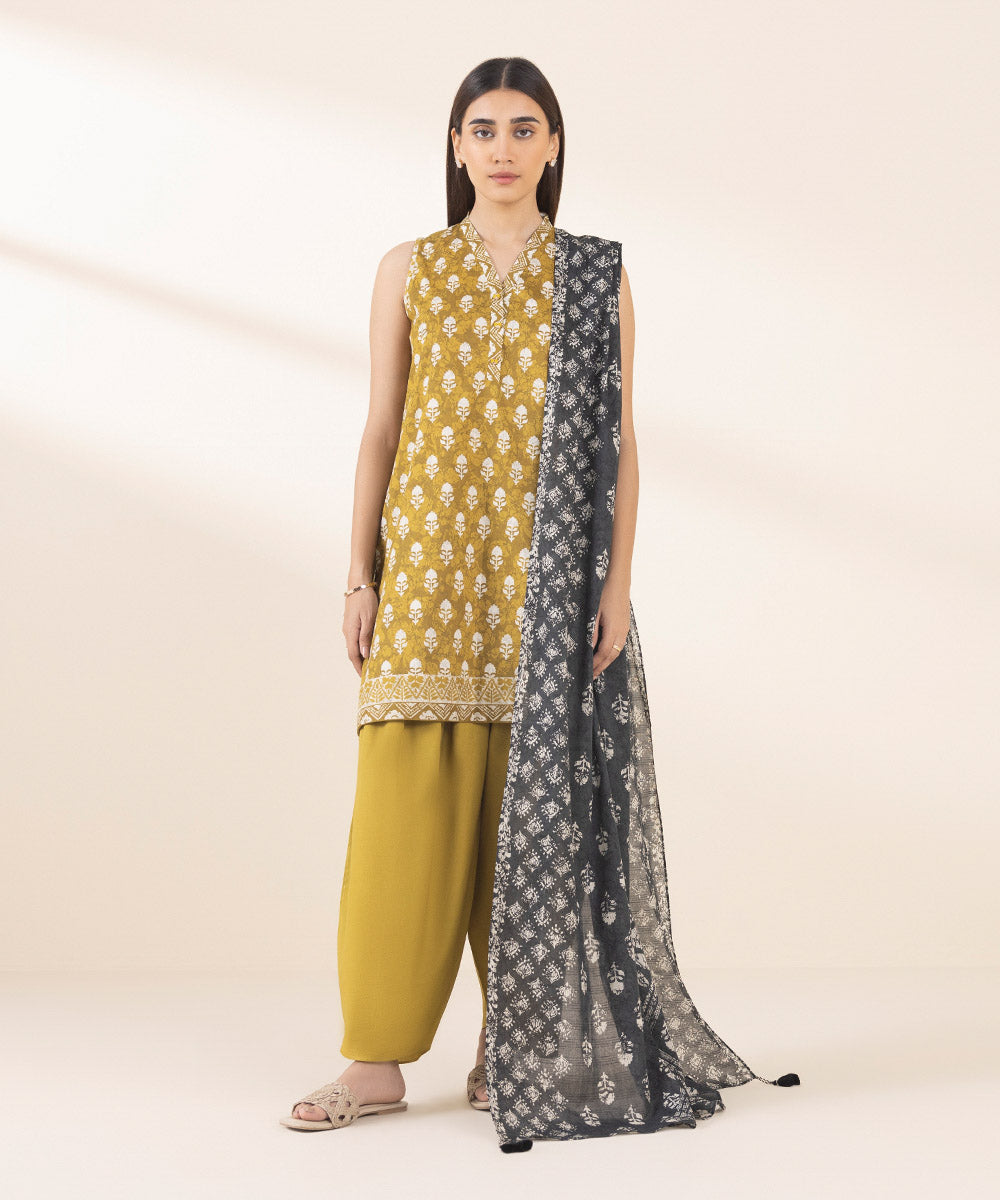 Women's Unstitched Lawn Printed Yellow 3 Piece Suit