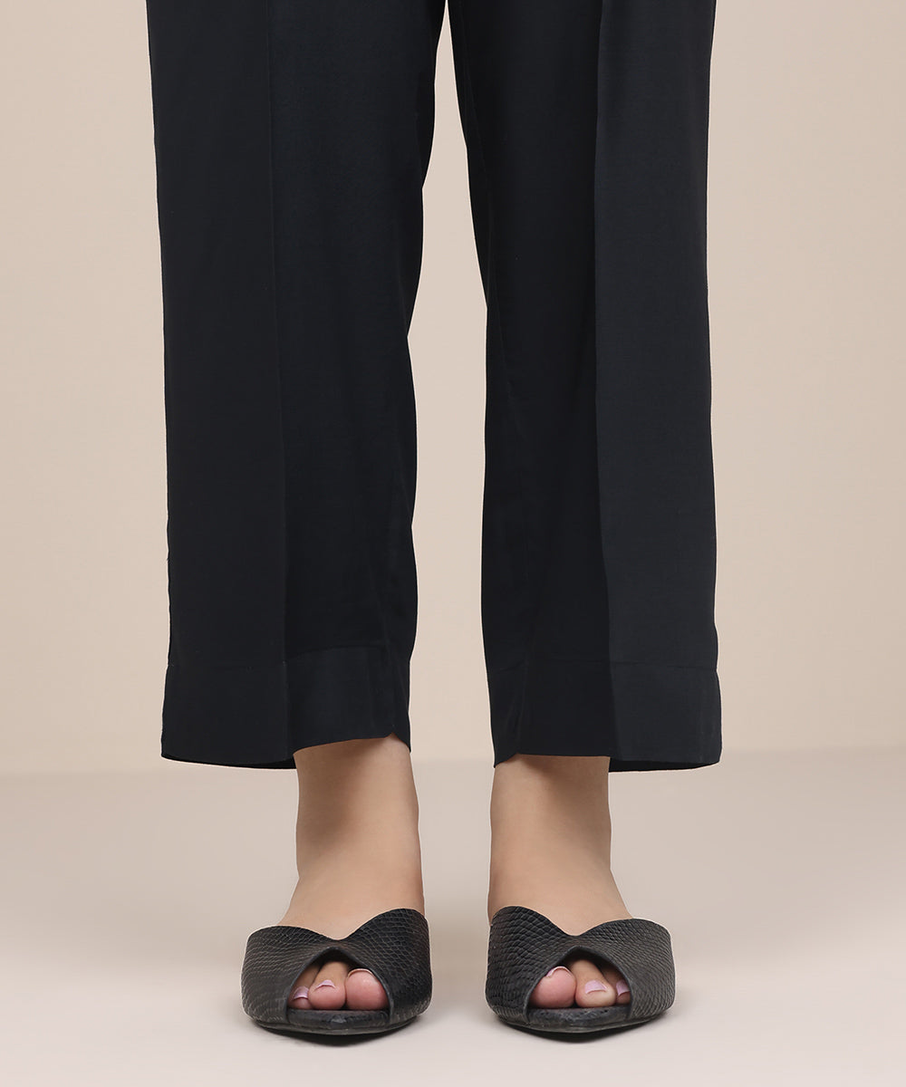 Women's Pret Linen Black Solid Straight Pants