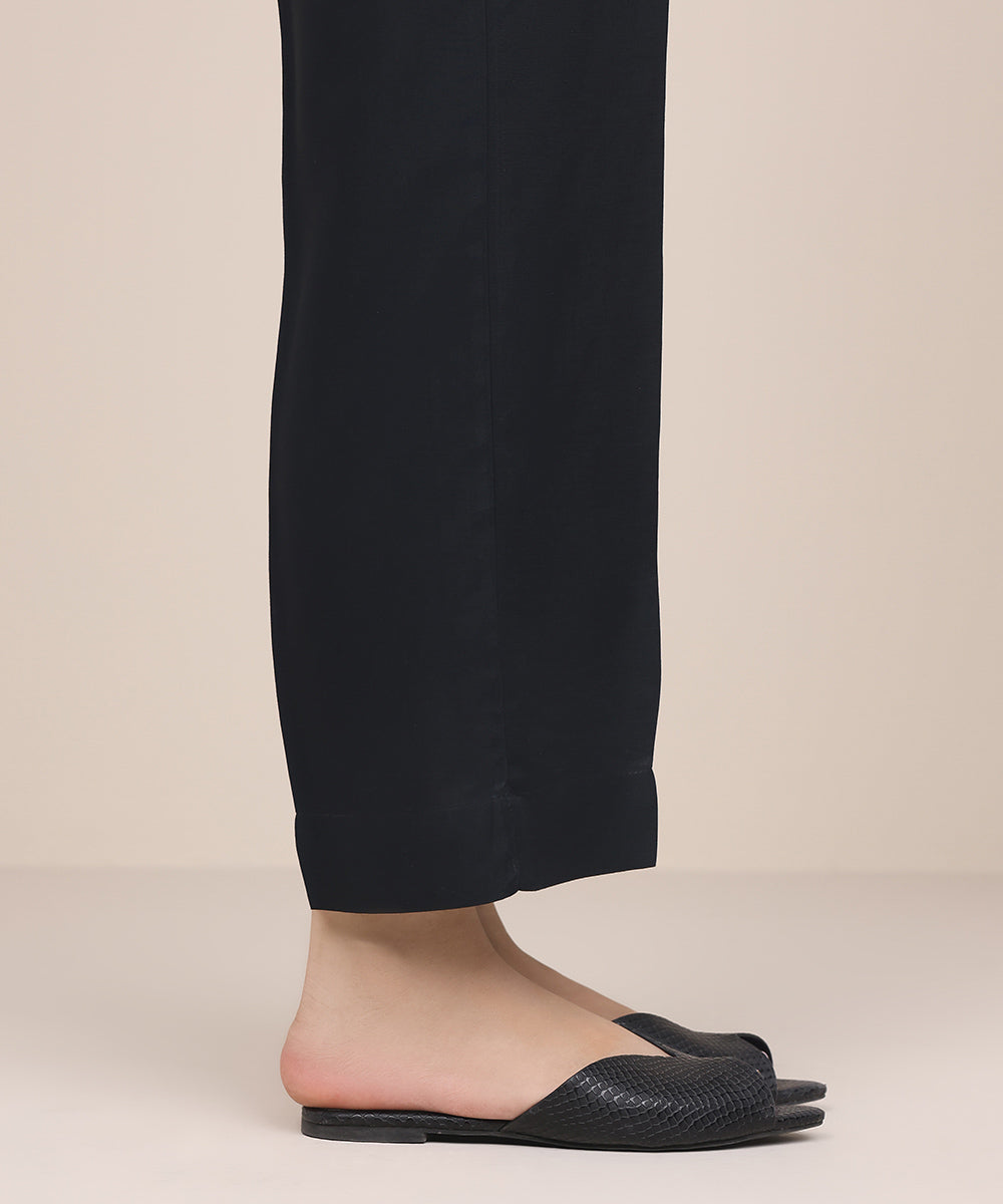 Women's Pret Linen Black Solid Straight Pants