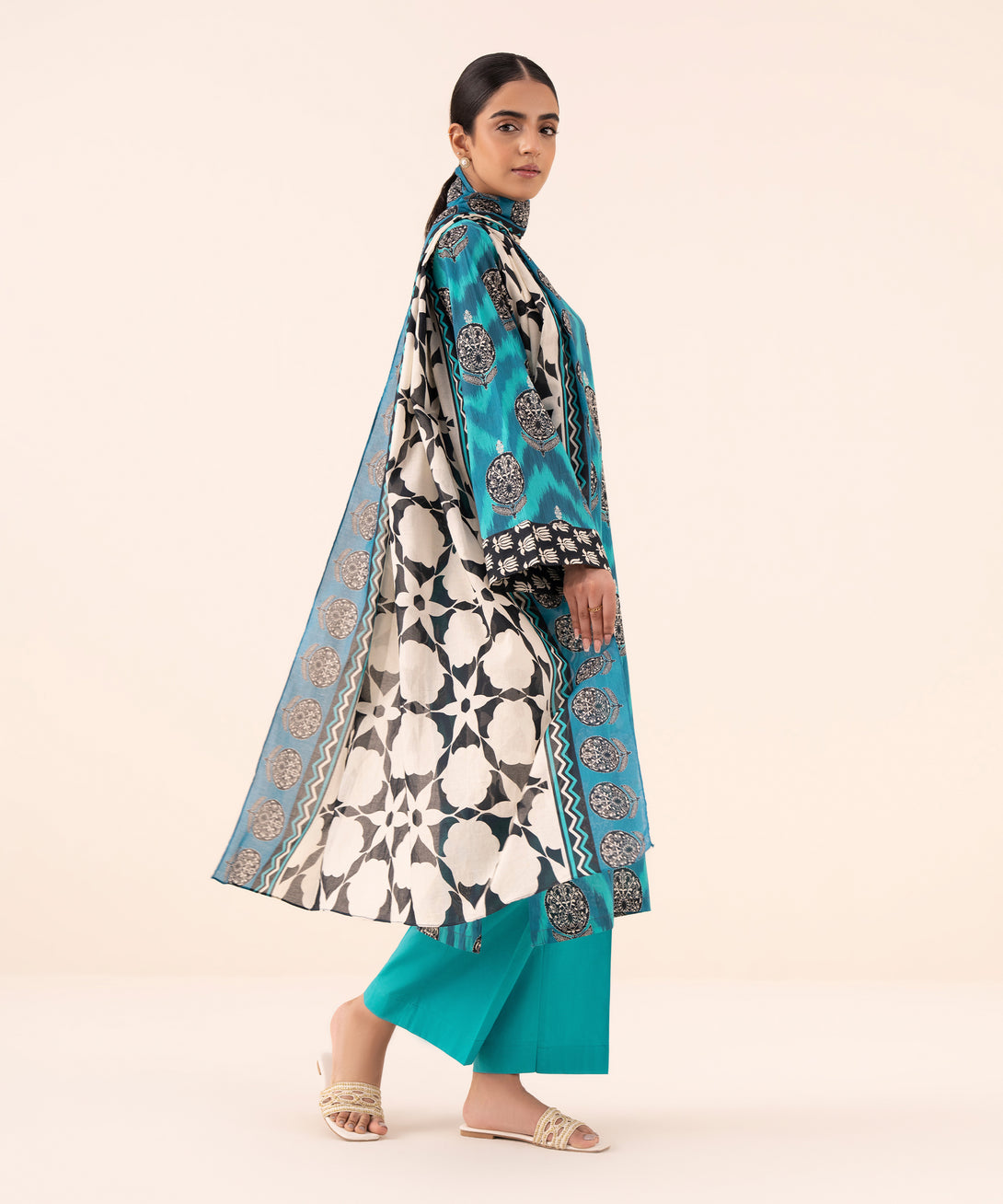 Women's Unstitched Cotton Printed Blue Three Piece Suit