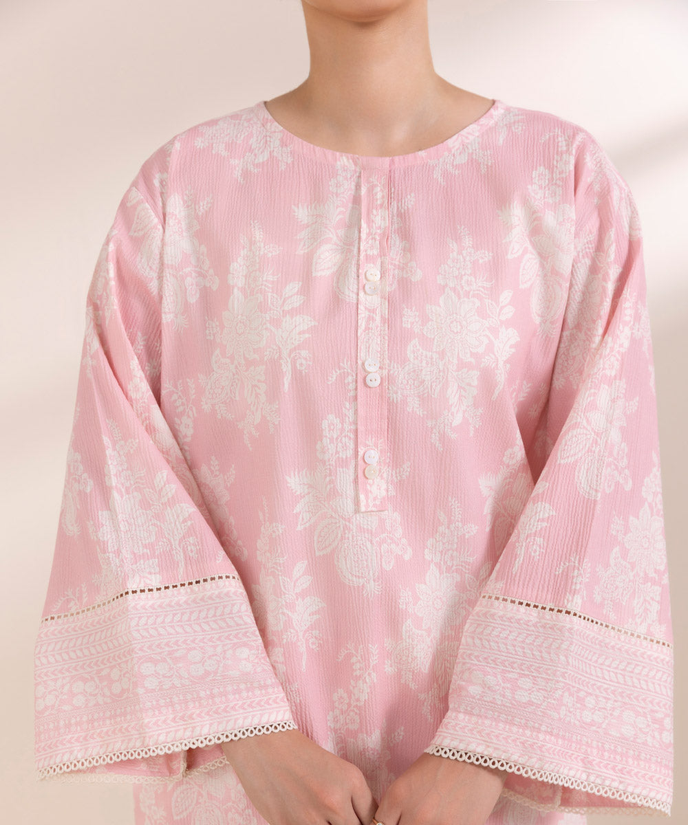 Women's Pret Seersucker Printed Pink Straight Shirt