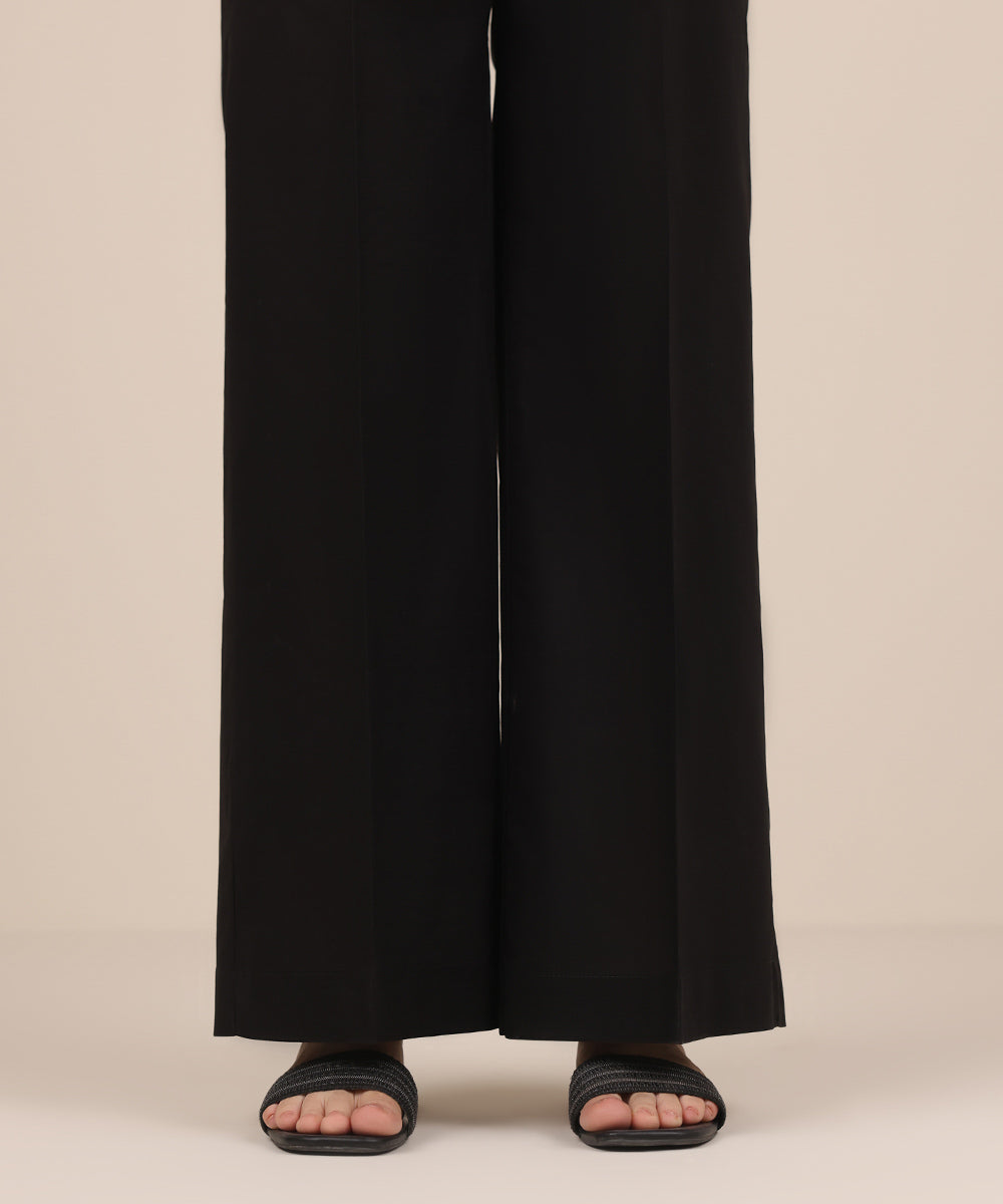 Women's RTW Cross Hatch Black Solid Culottes