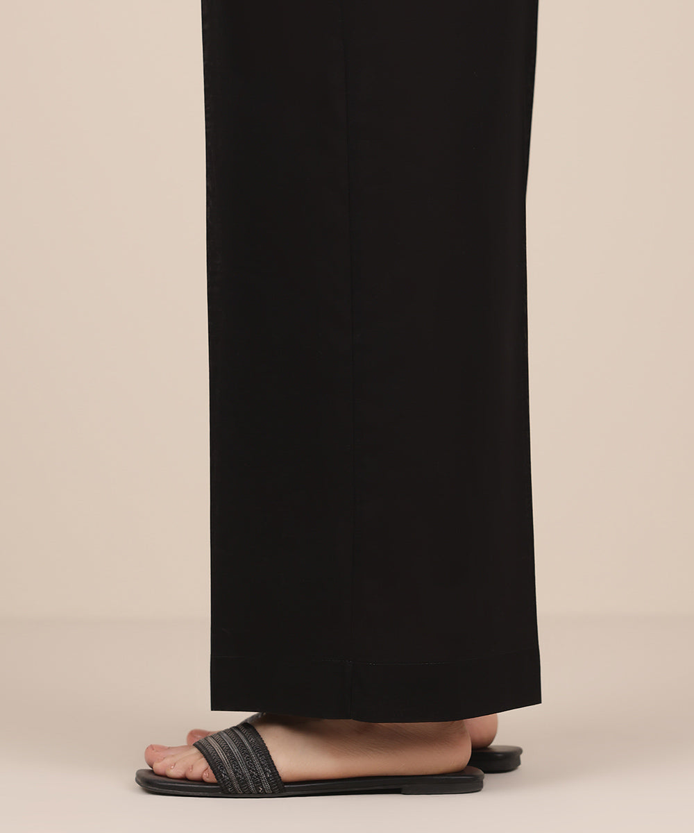 Women's RTW Cross Hatch Black Solid Culottes