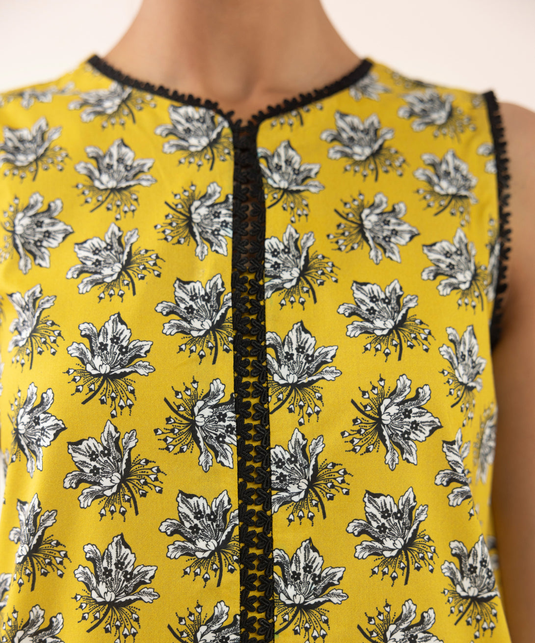 Women's Unstitched Lawn Printed Yellow 3 Piece Suit