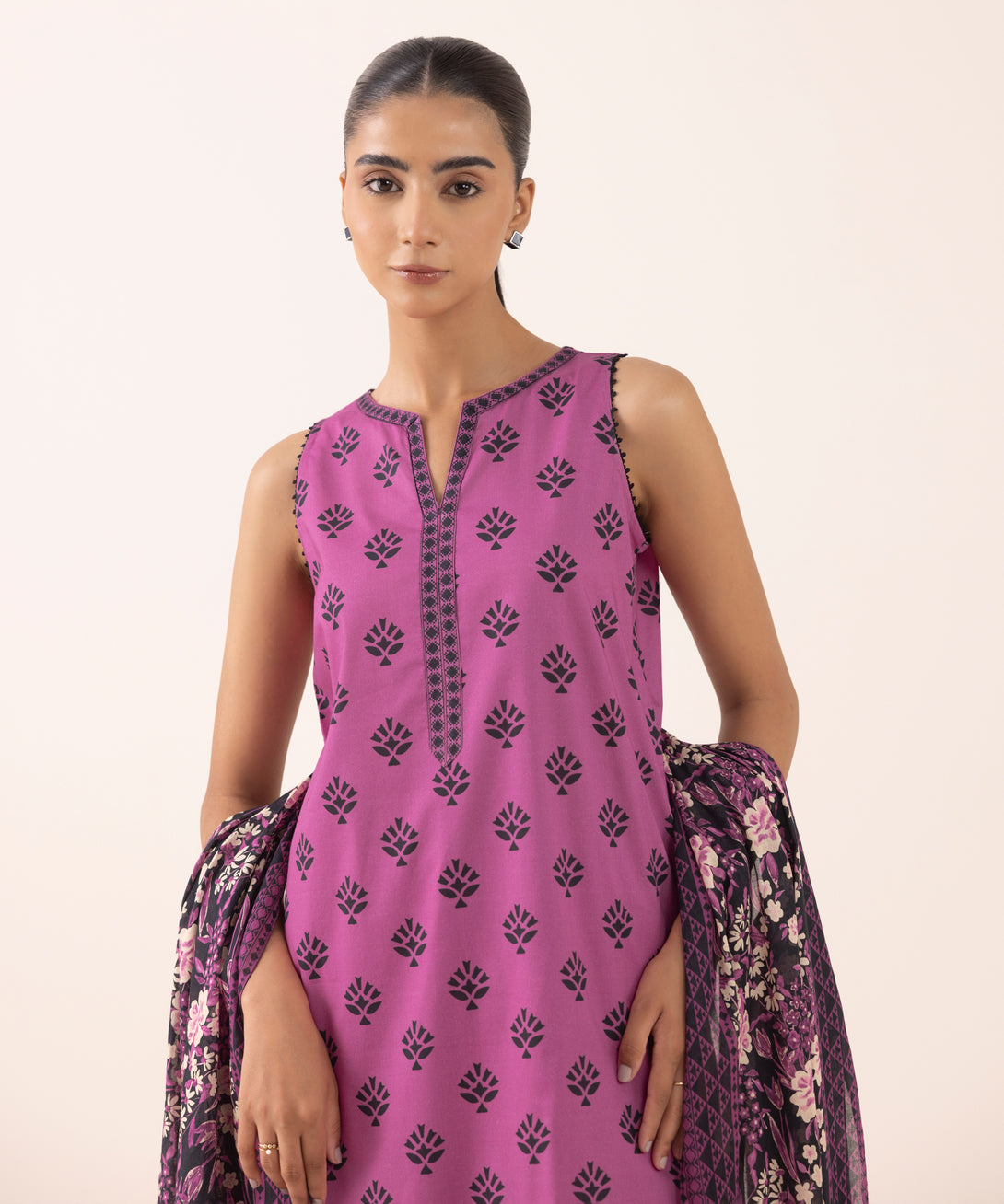 Women's Unstitched Lawn Printed Pink 3 Piece Suit