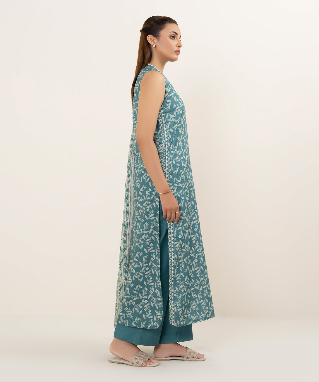 Women's Unstitched Lawn Printed Multi 3 Piece Suit