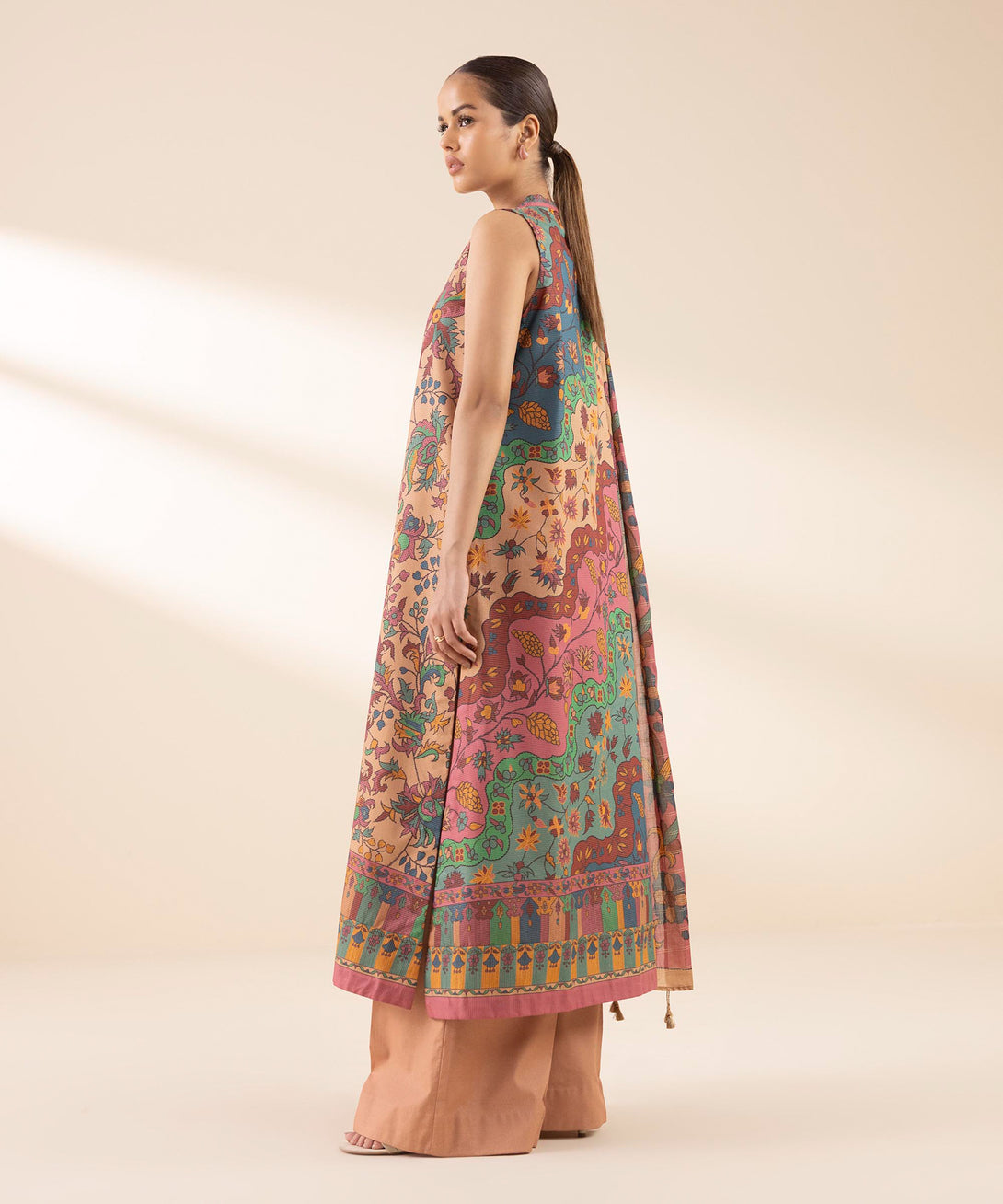 Women's Unstitched Zari Lawn Printed Multi 3 Piece Suit