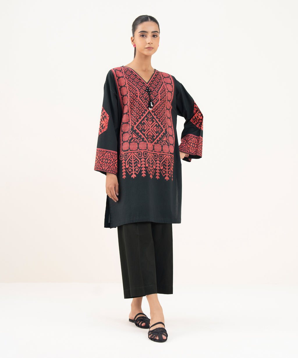 Women's RTW Cambric Black Printed Boxy Shirt