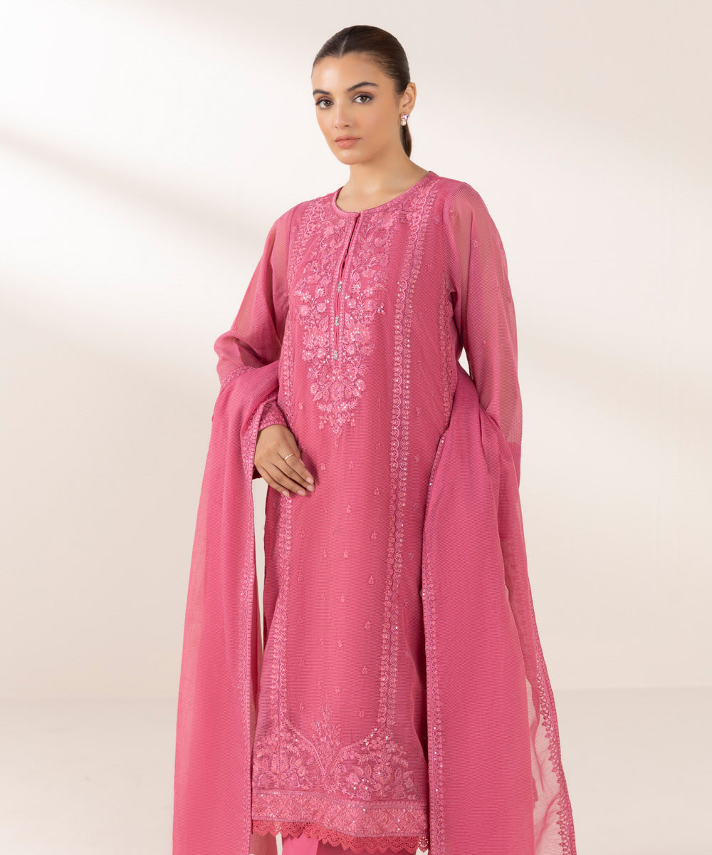 Women's Pret Blended Textured Karandi Pink Embroidered 3 Piece Suit