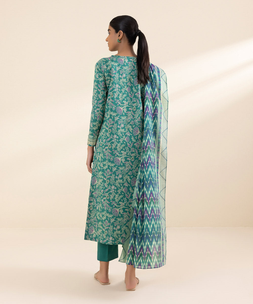 Women's Unstitched Lawn Green Embroidered 2 Piece Suit