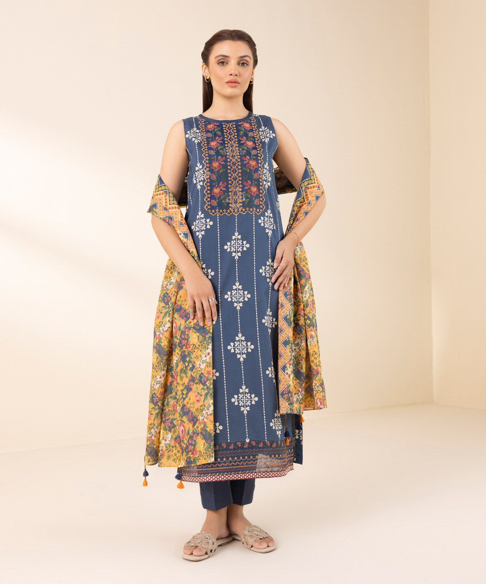 2 Piece - Embroidered Lawn Suit