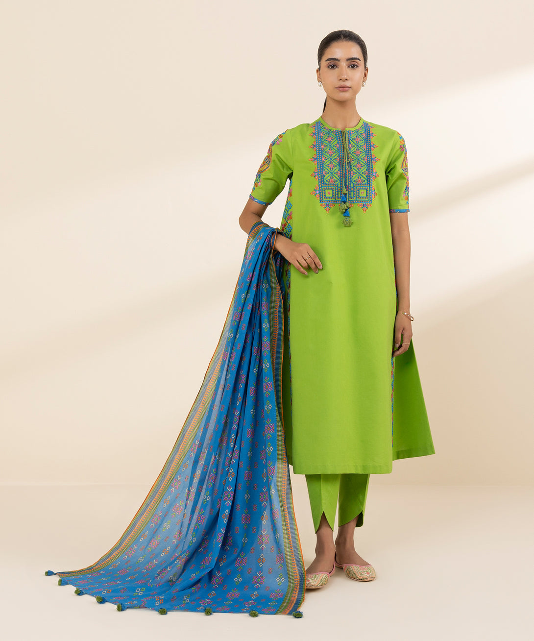 Women's Unstitched Lawn Embroidered Green 2 Piece Suit