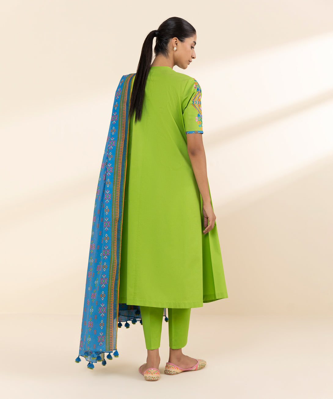 Women's Unstitched Lawn Embroidered Green 2 Piece Suit