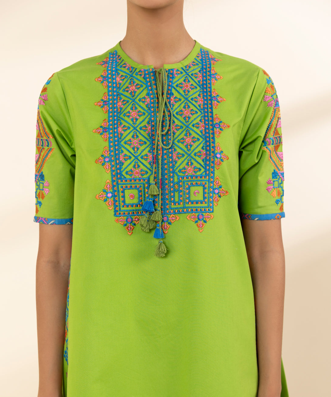 Women's Unstitched Lawn Embroidered Green 2 Piece Suit