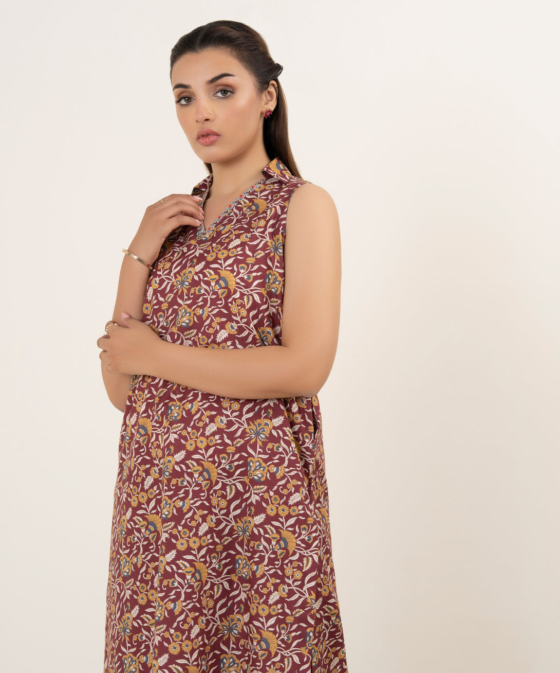 Women's Unstitched Lawn Printed Maroon 2 Piece Suit