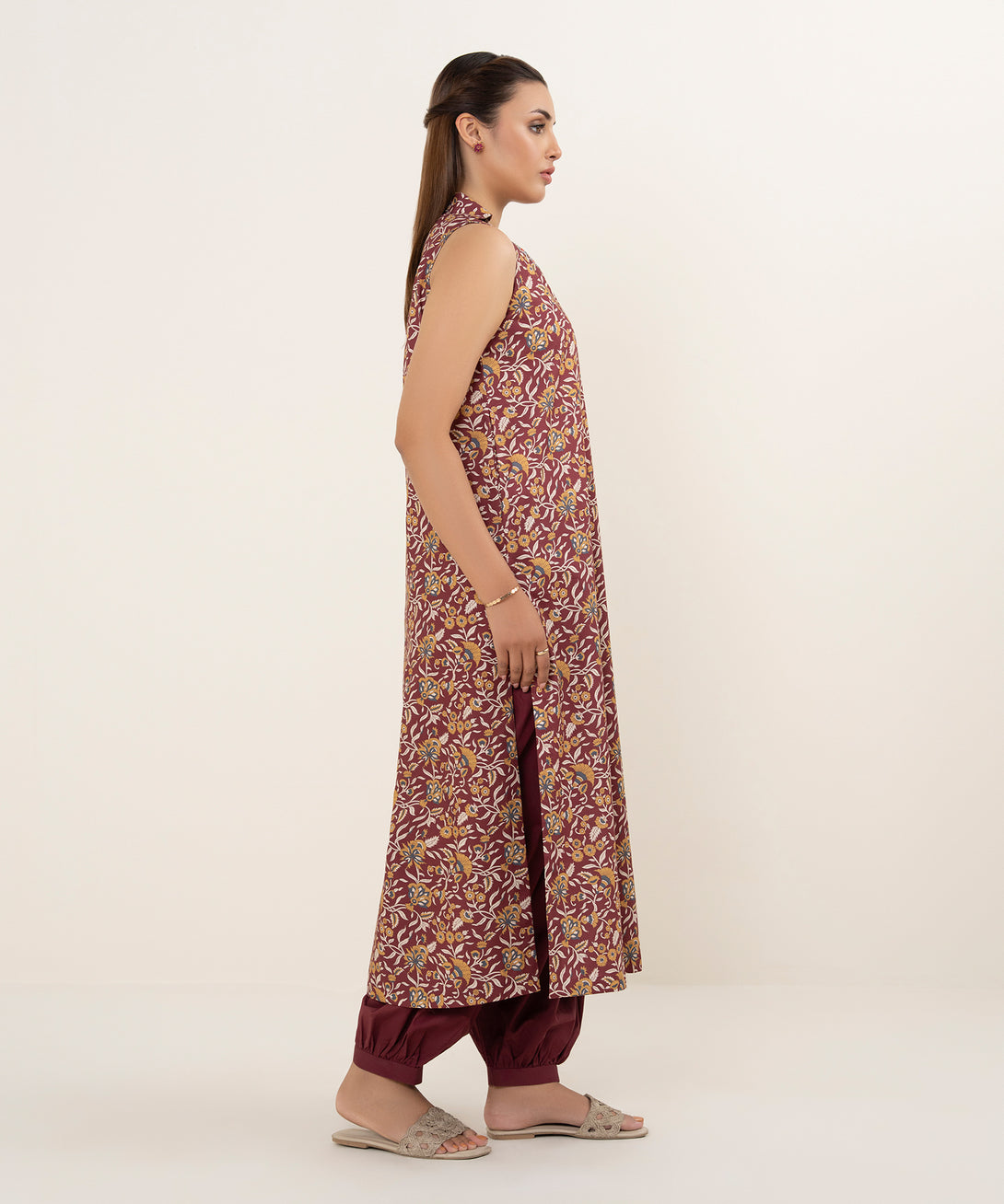 Women's Unstitched Lawn Printed Maroon 2 Piece Suit