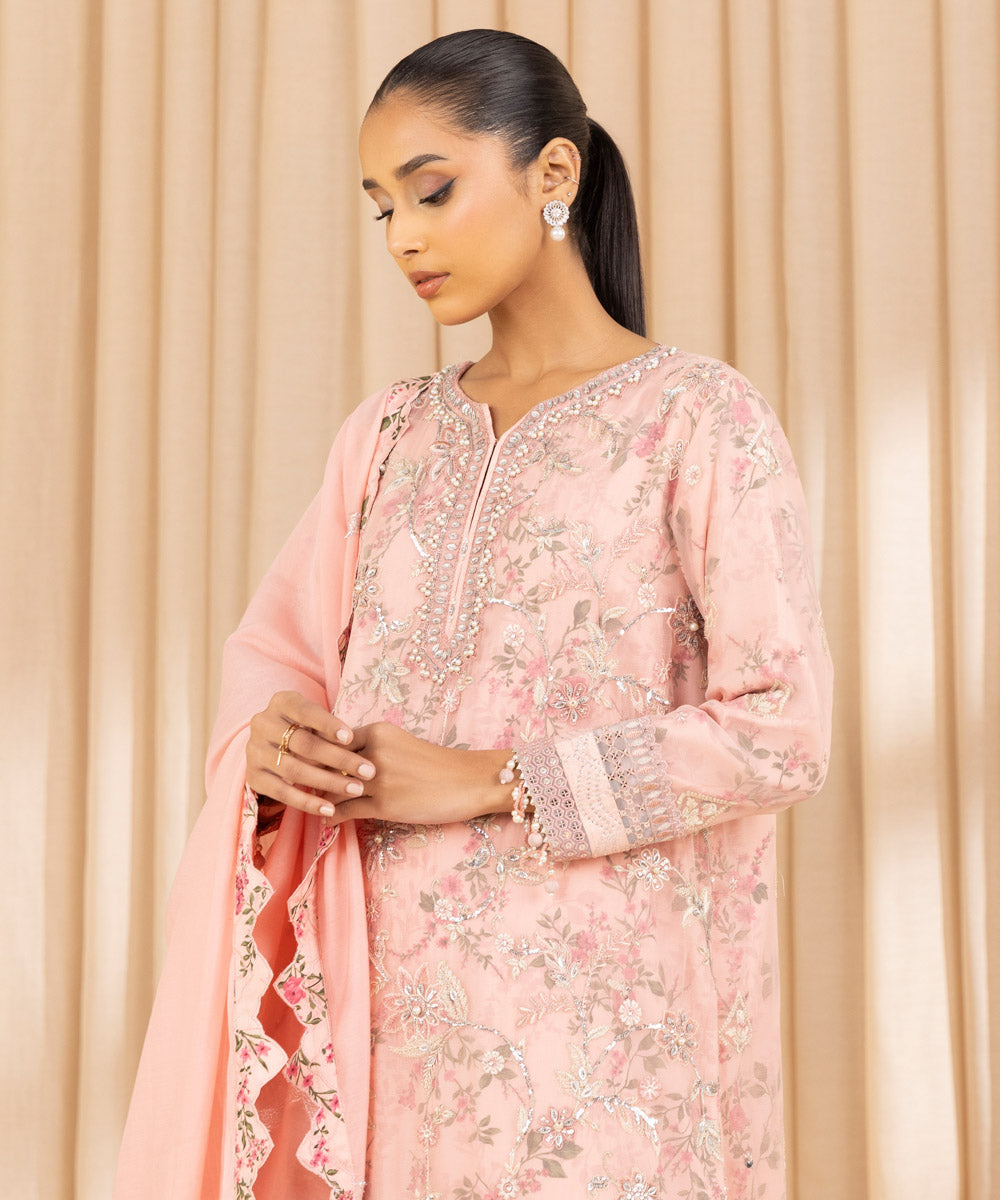 Women's Unstitched Crinkle Chiffon Embroidered Pink 3 Piece Suit