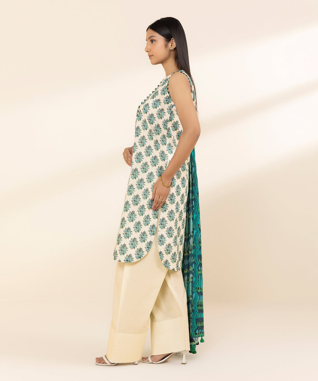 Women's Unstitched Lawn Printed Multi 3 Piece Suit